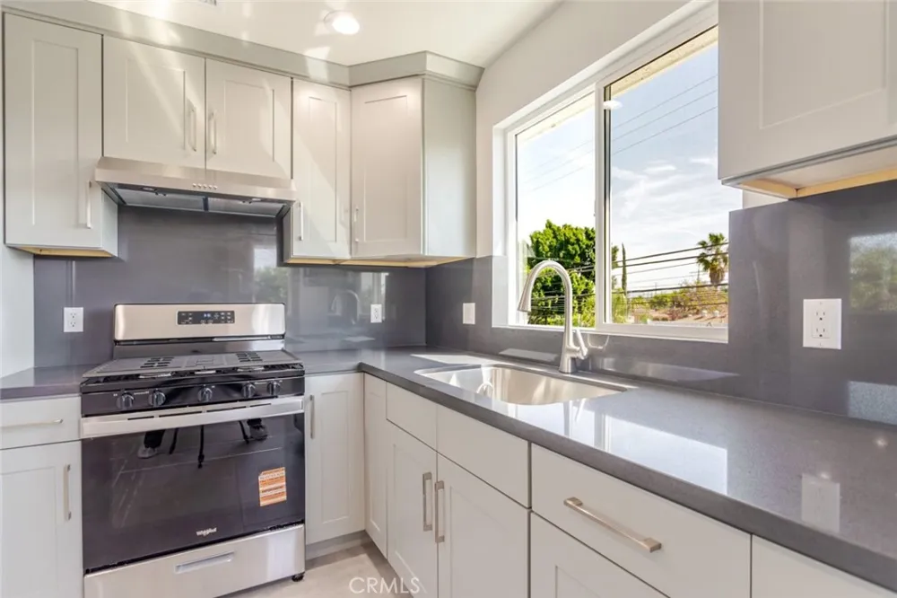 13768 Judd Street Pacoima, CA 91331