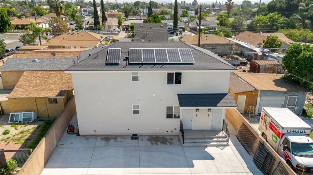 13768 Judd Street Pacoima, CA 91331