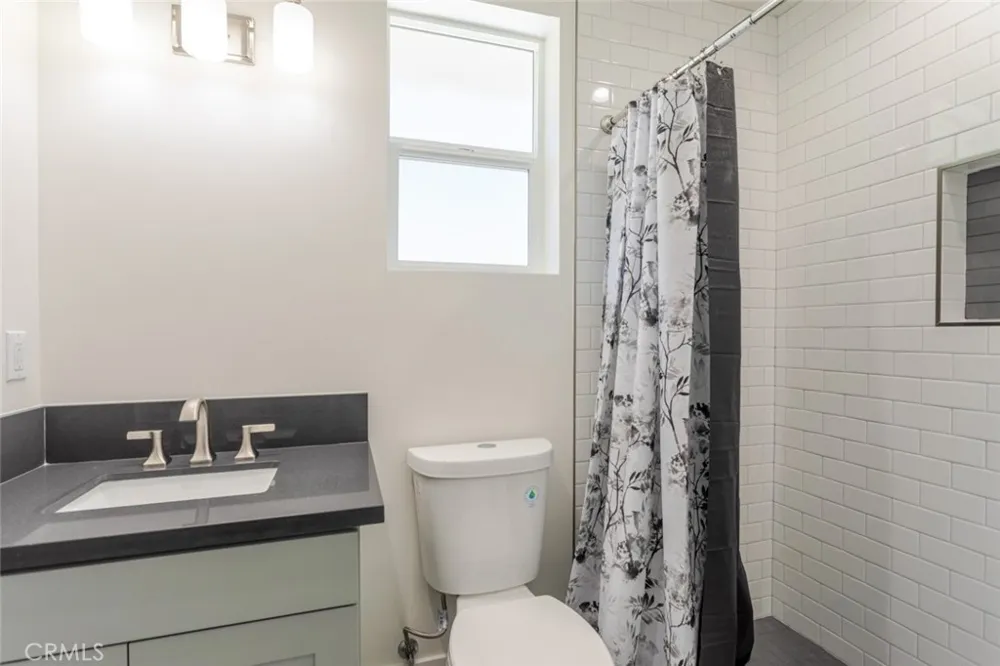 13768 Judd Street Pacoima, CA 91331