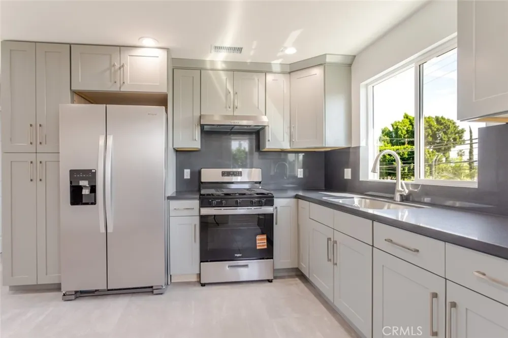 13768 Judd Street Pacoima, CA 91331