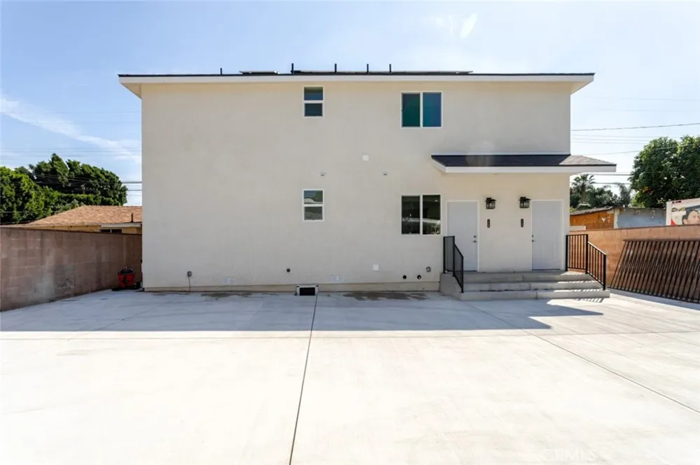 13768 Judd Street Pacoima, CA 91331