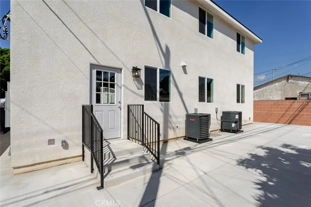 13768 Judd Street Pacoima, CA 91331