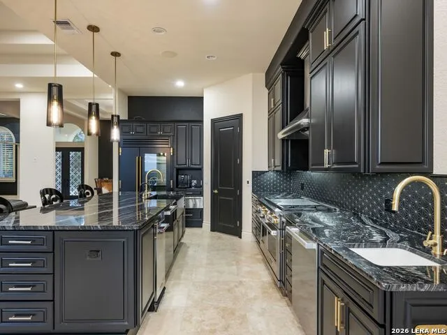 34 Galleria Drive San Antonio, TX 78257