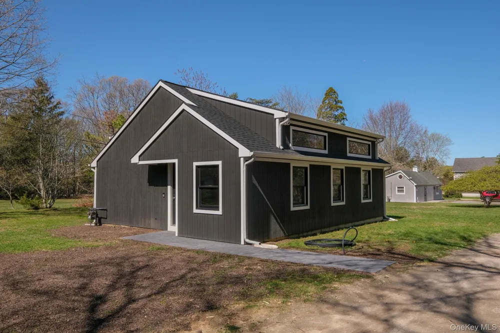 60A Union Avenue Center Moriches, NY 11934