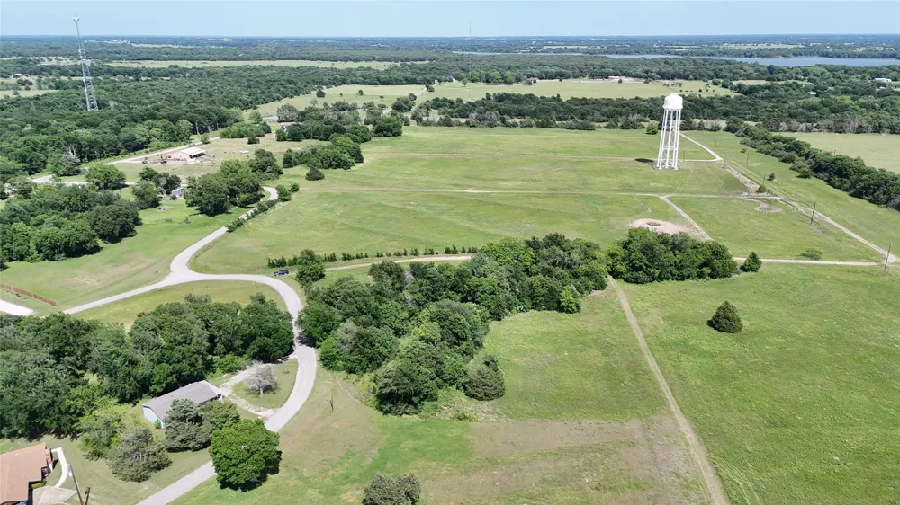 Tawakoni Drive East Tawakoni, TX 75472