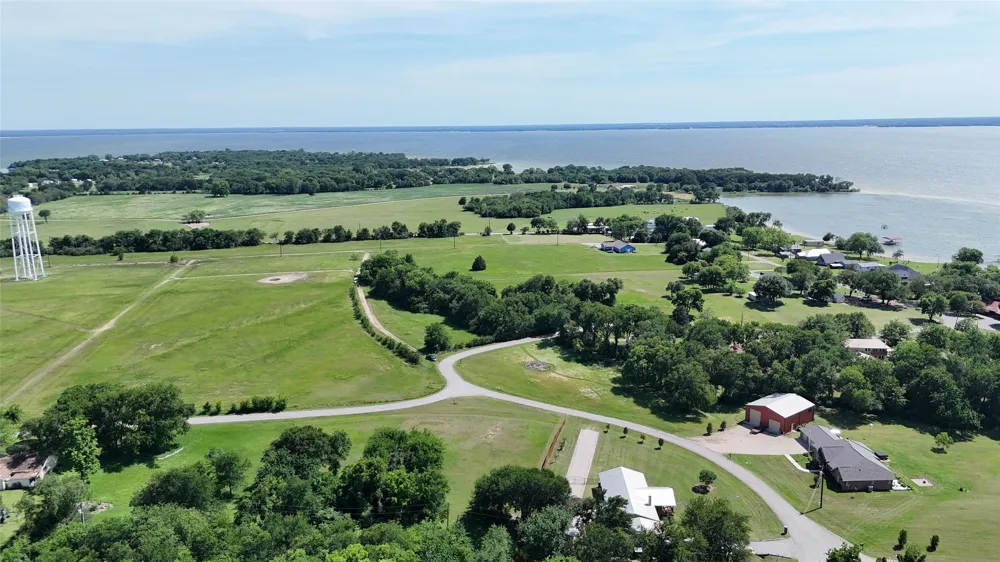 Tawakoni Drive East Tawakoni, TX 75472