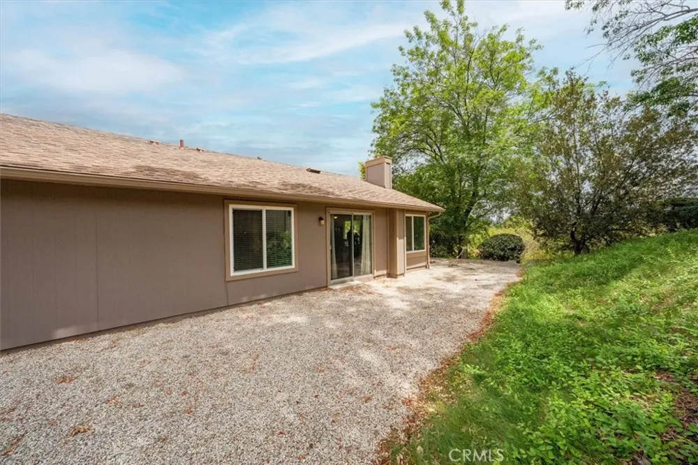 20008 Avenue Of The Oaks Newhall, CA 91321