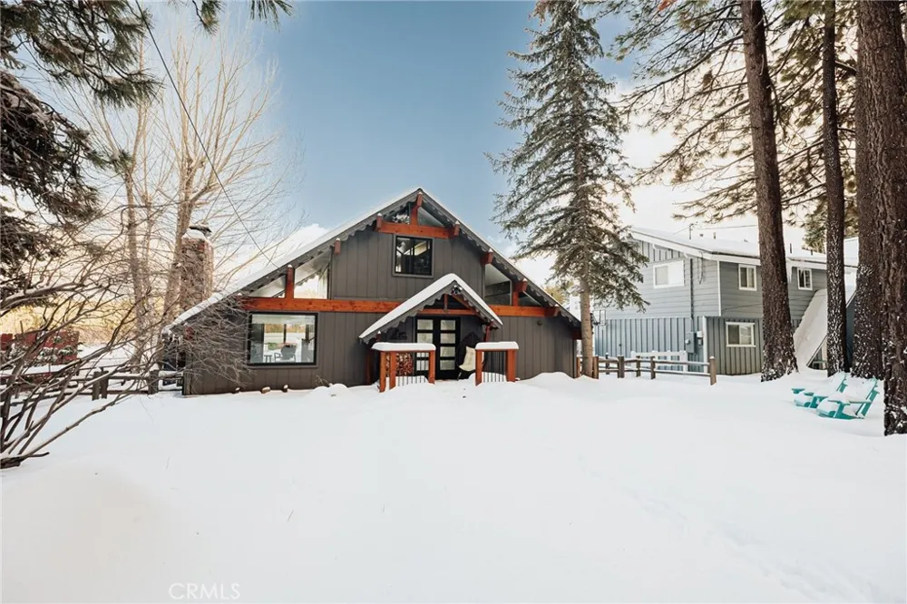 1021 Club View Big Bear Lake, CA 92315