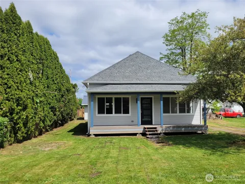 606 W Market Street