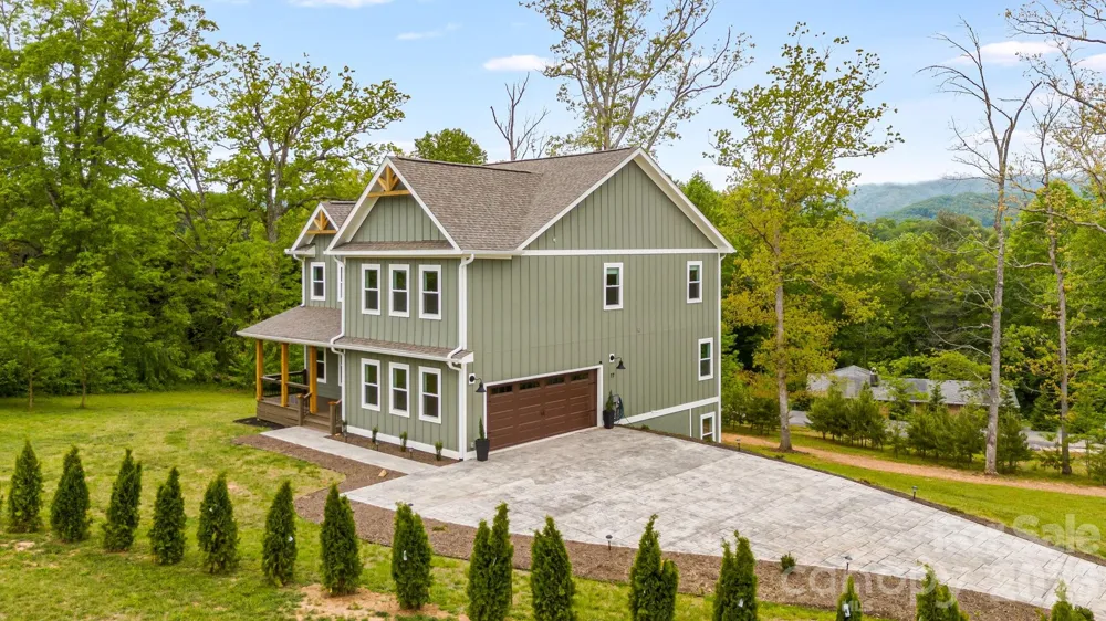 17 Baxter Woods Lane Candler, NC 28715