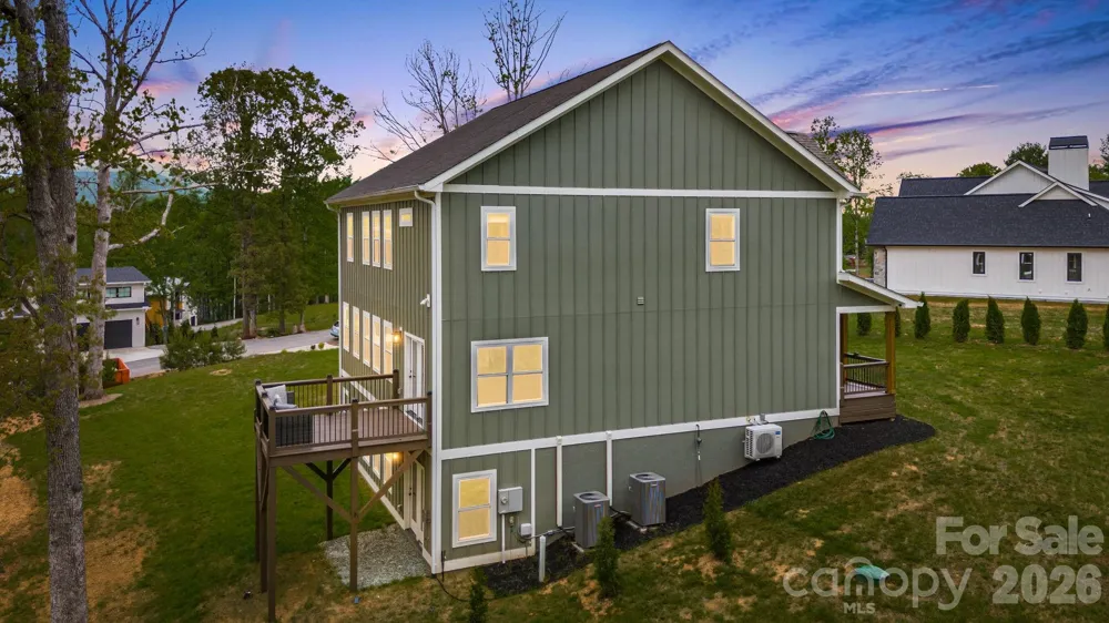 17 Baxter Woods Lane Candler, NC 28715