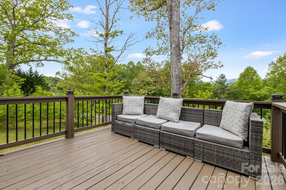 17 Baxter Woods Lane Candler, NC 28715