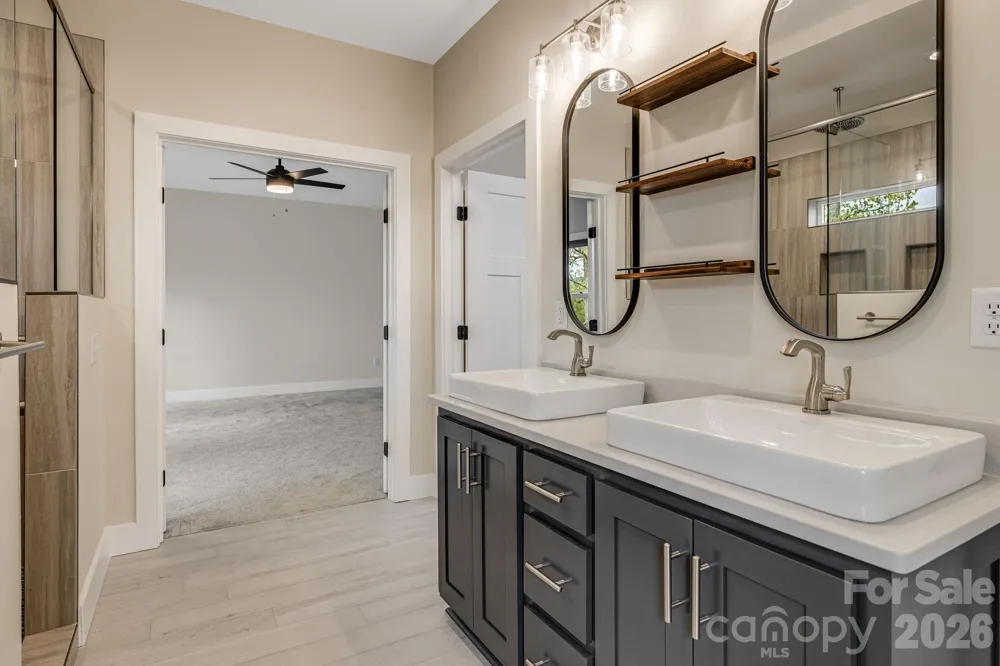17 Baxter Woods Lane Candler, NC 28715