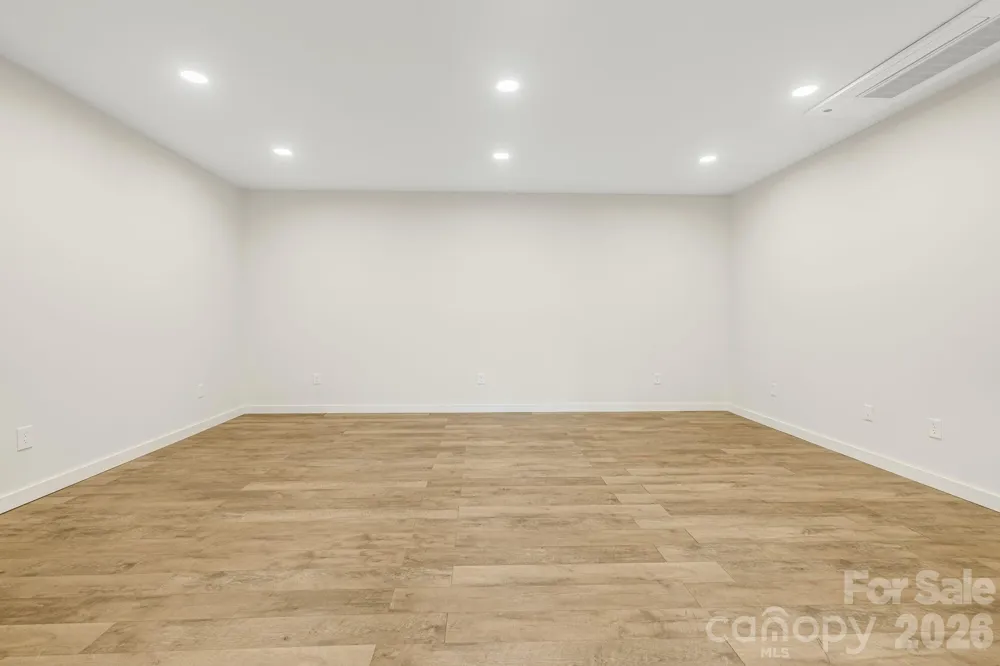17 Baxter Woods Lane Candler, NC 28715