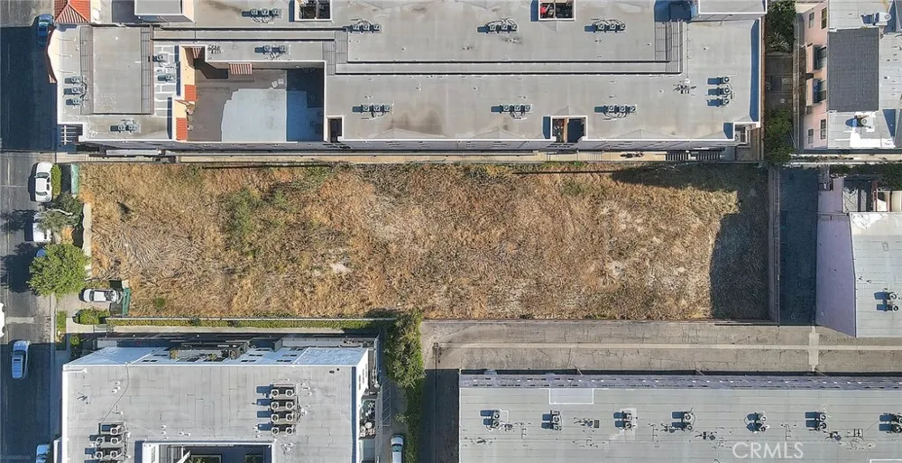 7911 Ventura Canyon Panorama City, CA 91402