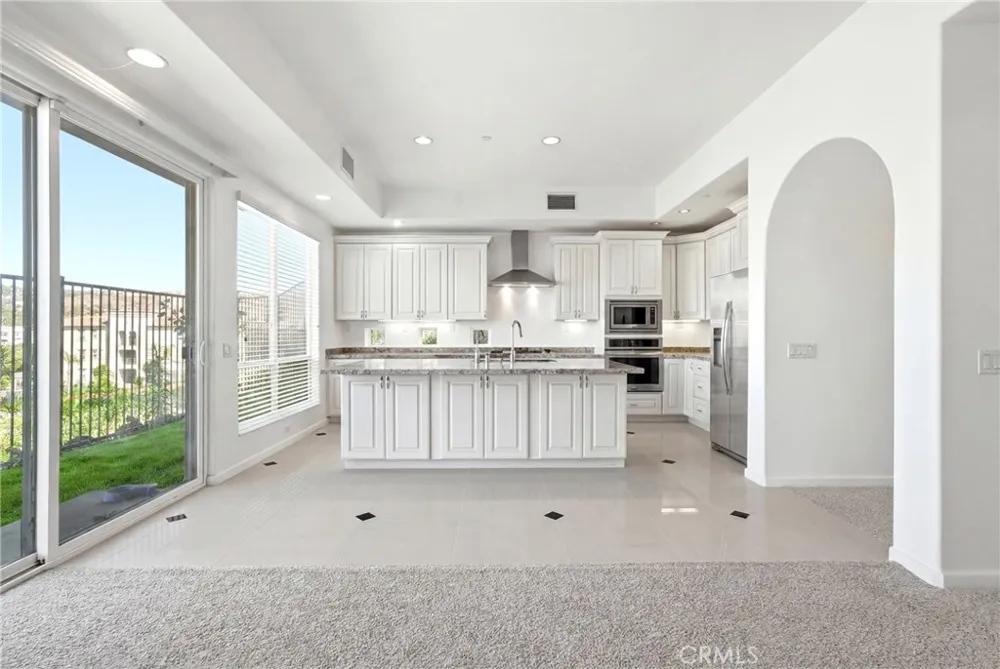 585 Via Pueblo Riverside, CA 92507