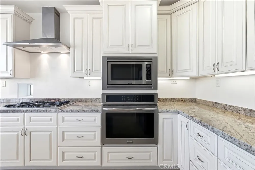 585 Via Pueblo Riverside, CA 92507