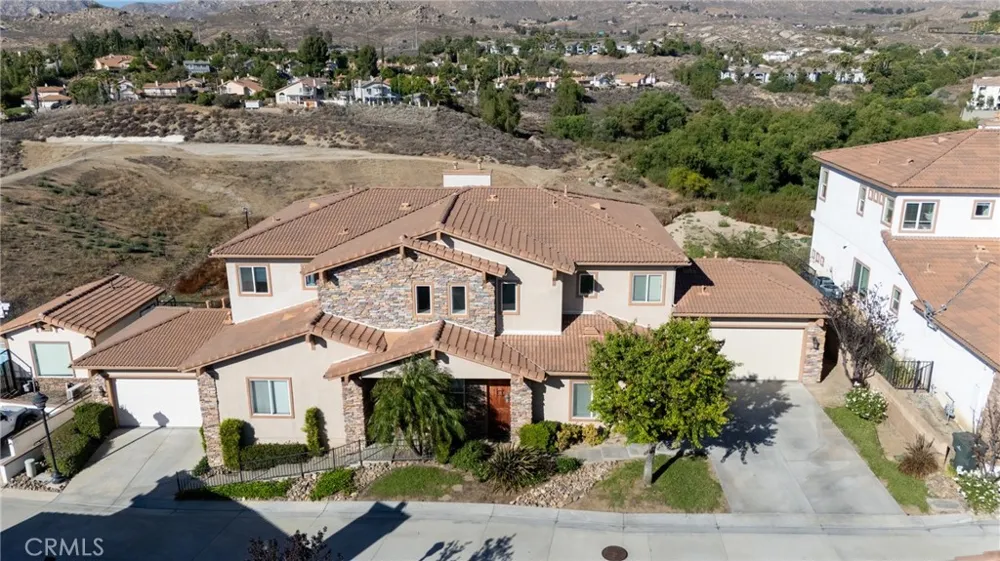 585 Via Pueblo Riverside, CA 92507