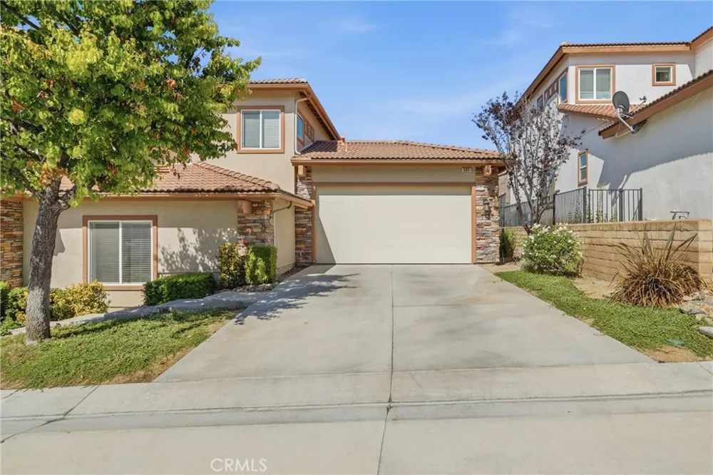 585 Via Pueblo Riverside, CA 92507