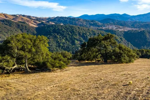 2 Penon Peak (Lot 216) Trail
