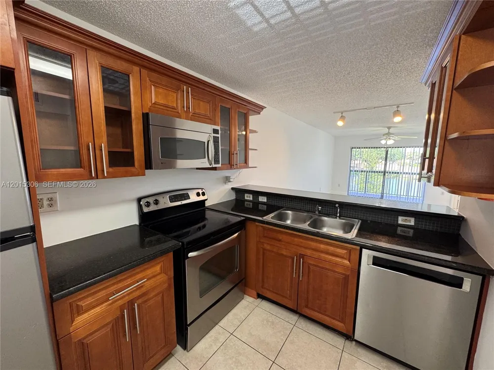9893 Nob Hill Ln #9893