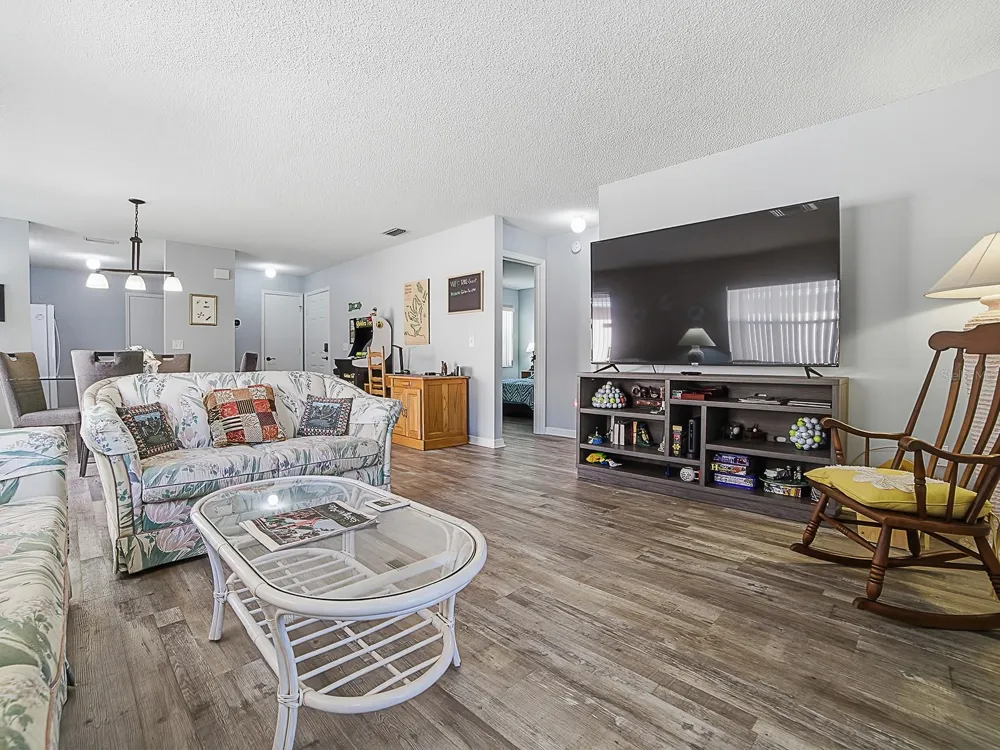 1202 FERNANDO LANE Lady Lake, FL 32159