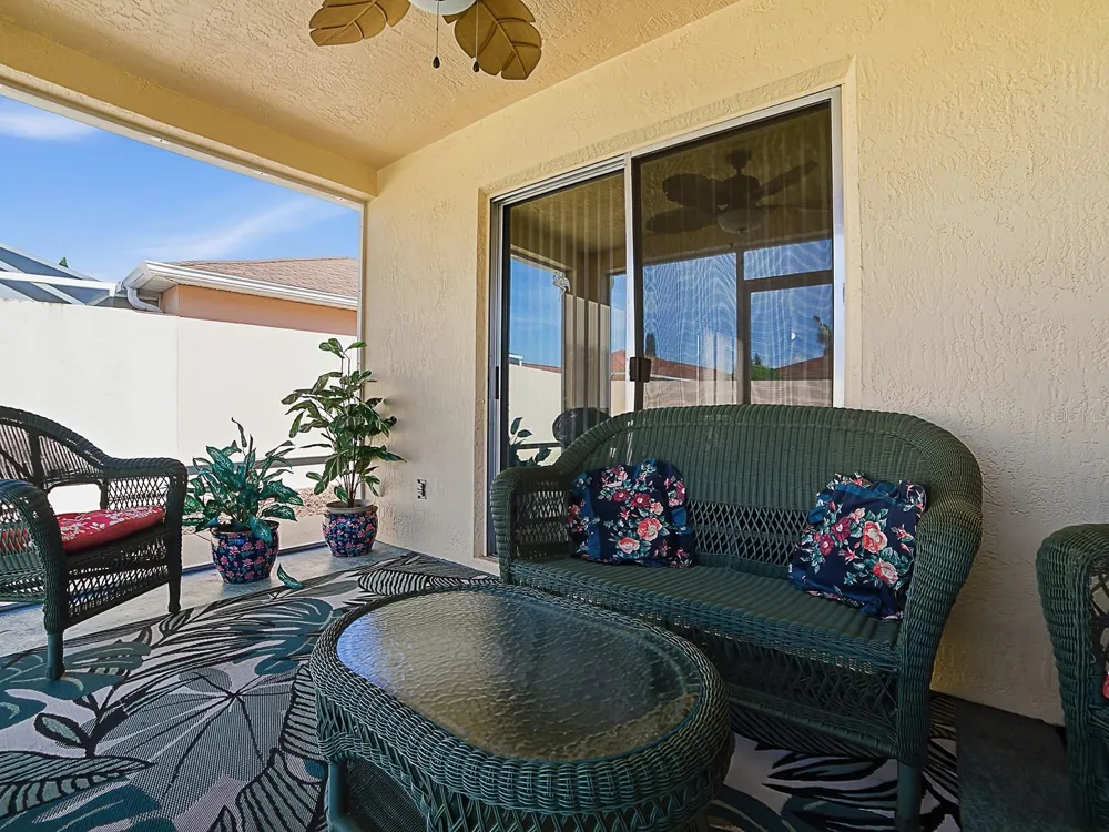 1202 FERNANDO LANE Lady Lake, FL 32159