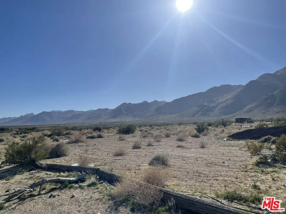 401 Sterling Road Inyokern, CA 93527