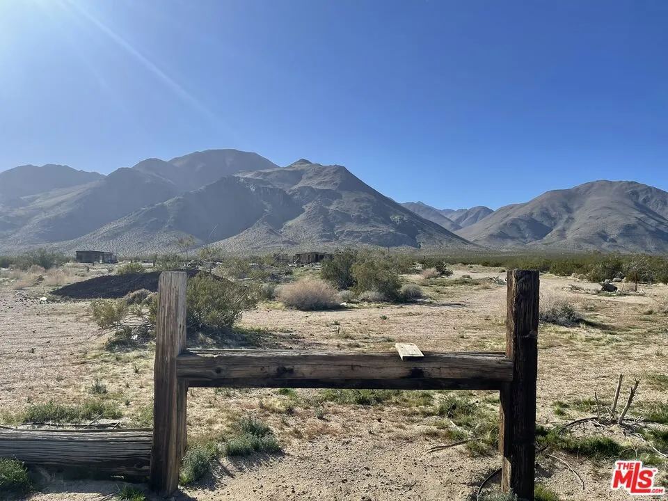 401 Sterling Road Inyokern, CA 93527
