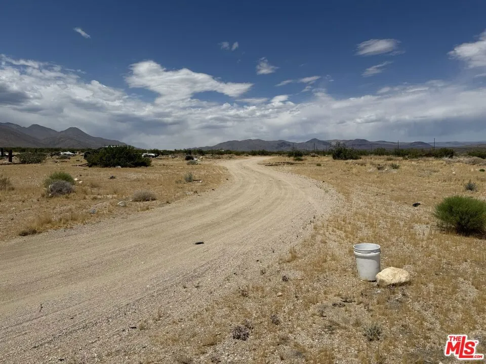 401 Sterling Road Inyokern, CA 93527
