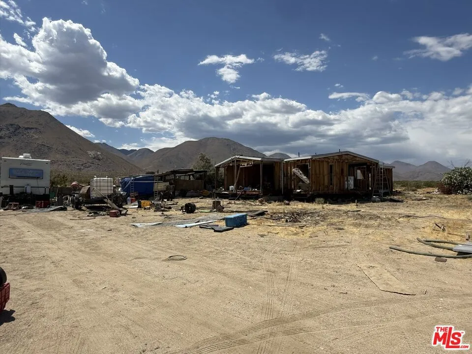 401 Sterling Road Inyokern, CA 93527
