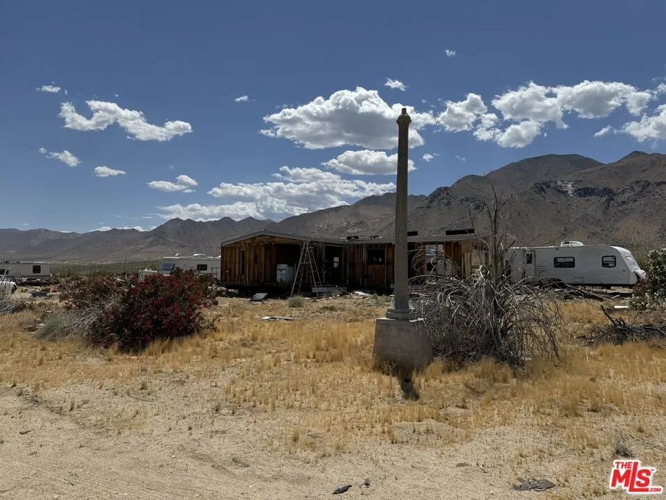 401 Sterling Road Inyokern, CA 93527