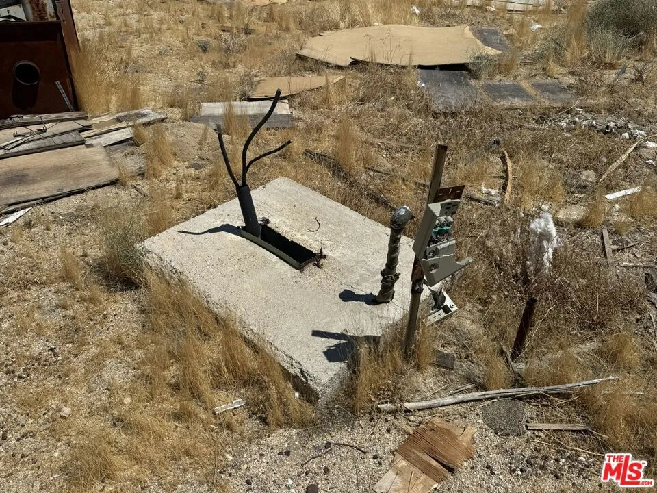 401 Sterling Road Inyokern, CA 93527