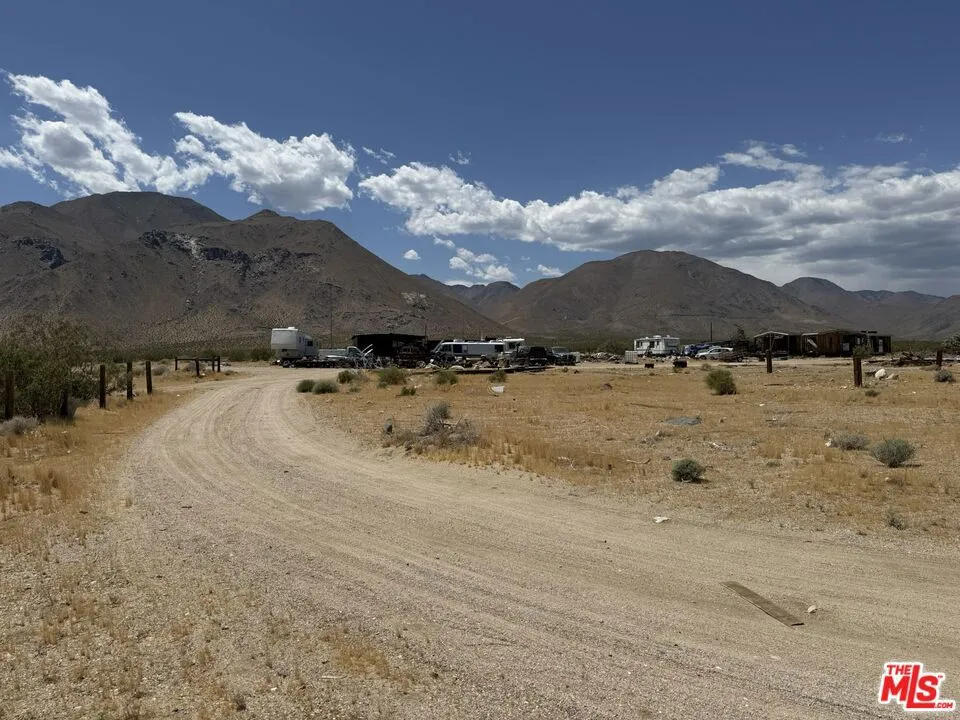 401 Sterling Road Inyokern, CA 93527