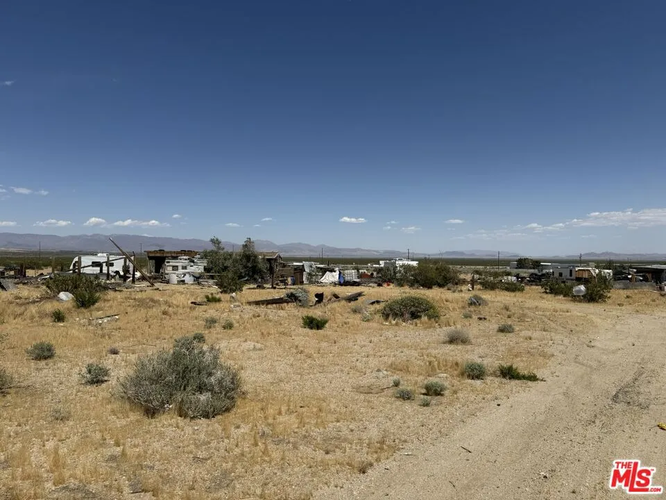 401 Sterling Road Inyokern, CA 93527