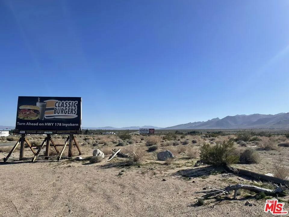 401 Sterling Road Inyokern, CA 93527