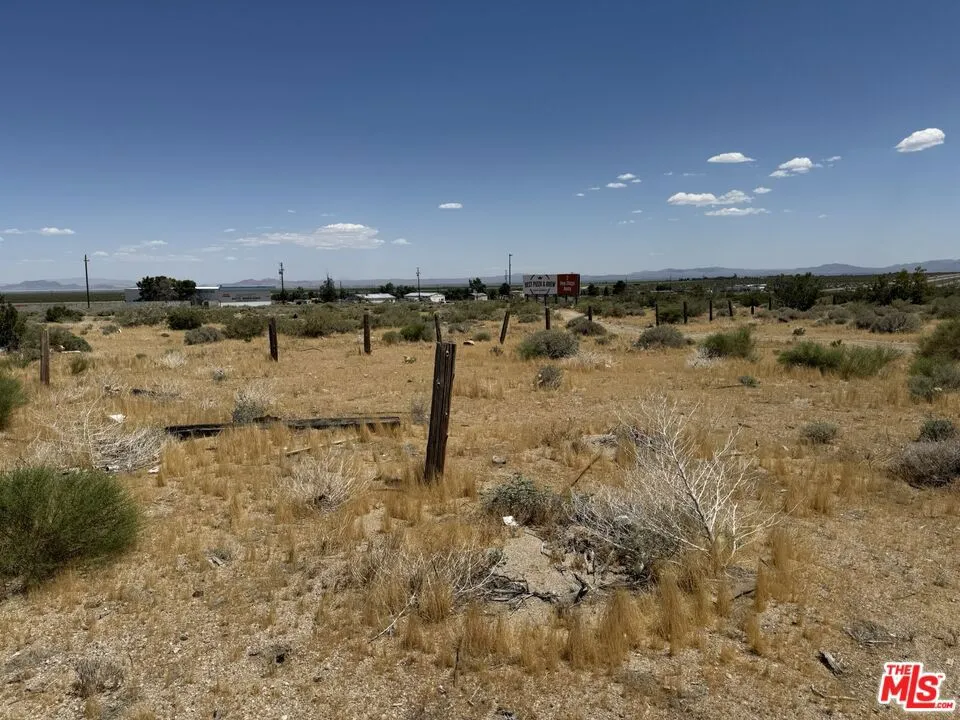 401 Sterling Road Inyokern, CA 93527