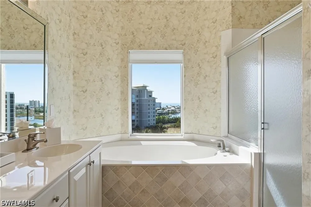 BAY BEACH LANE #3P1 Fort Myers Beach, FL 33931