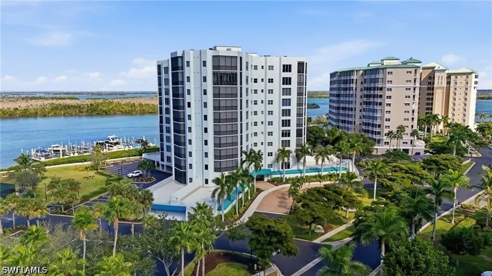 BAY BEACH LANE #3P1 Fort Myers Beach, FL 33931