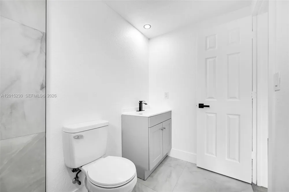 12621 NW 22nd Ct Miami, FL 33167