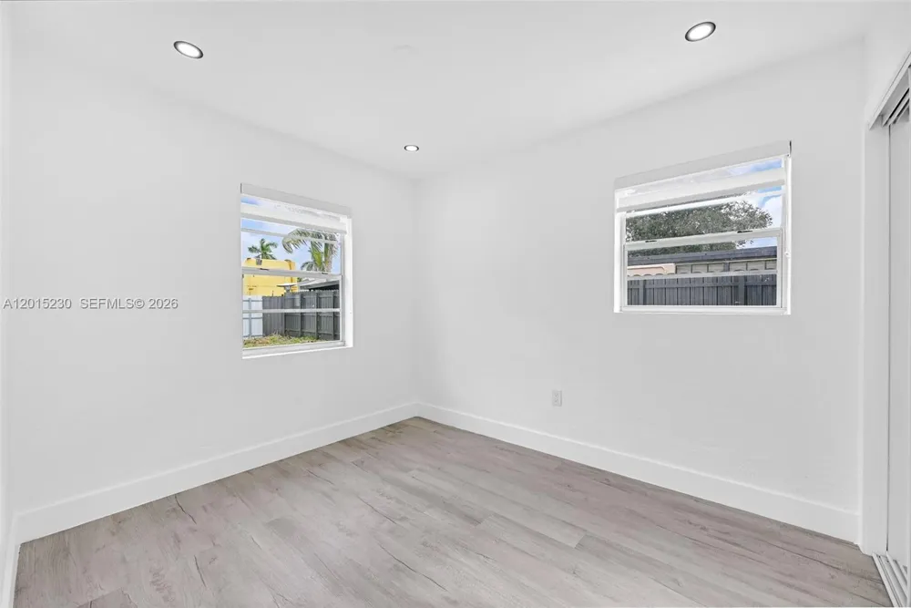 12621 NW 22nd Ct Miami, FL 33167