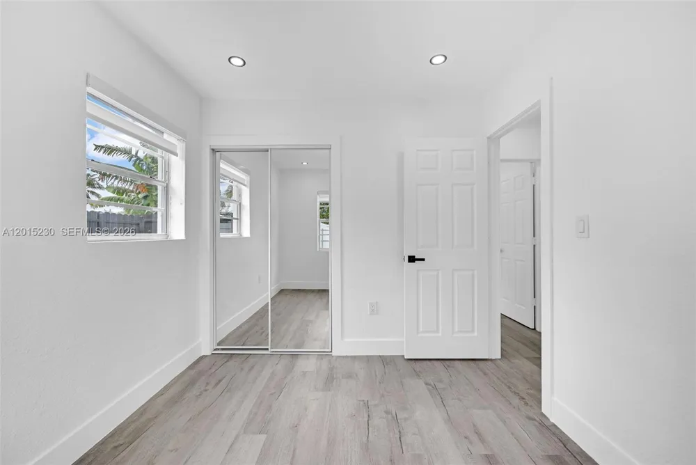 12621 NW 22nd Ct Miami, FL 33167