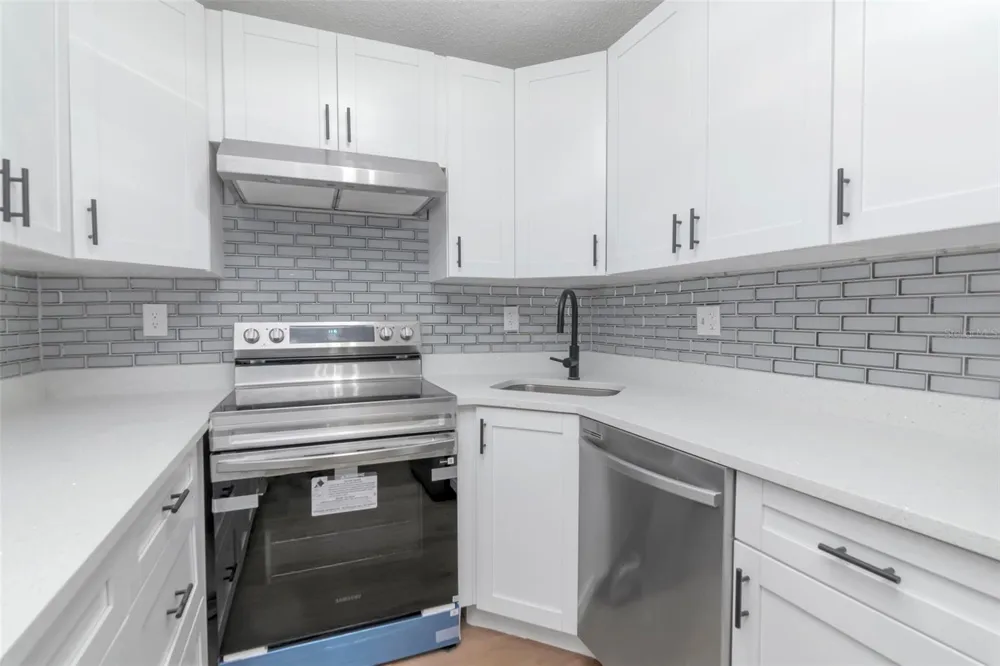 3211 LAKE PINE WAY E #A1 Tarpon Springs, FL 34688