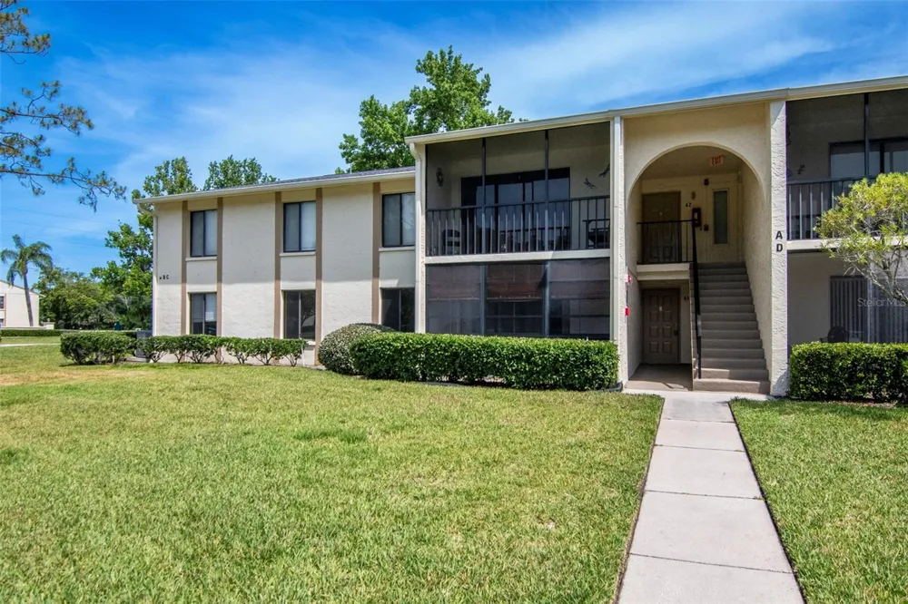 3211 LAKE PINE WAY E #A1 Tarpon Springs, FL 34688