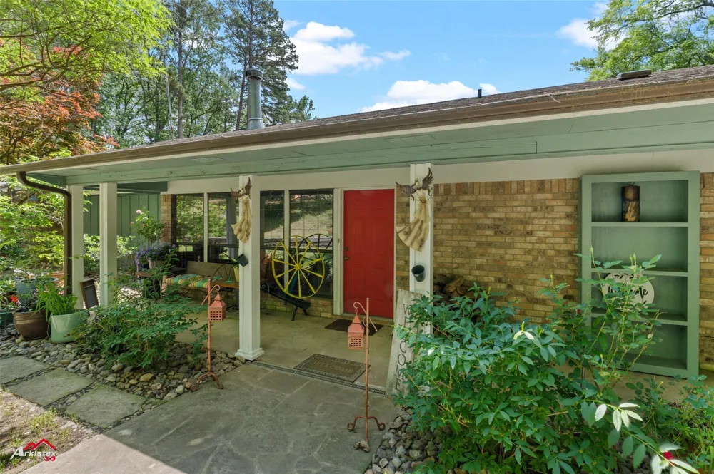 1069 County Road 1596 Avinger, TX 75630