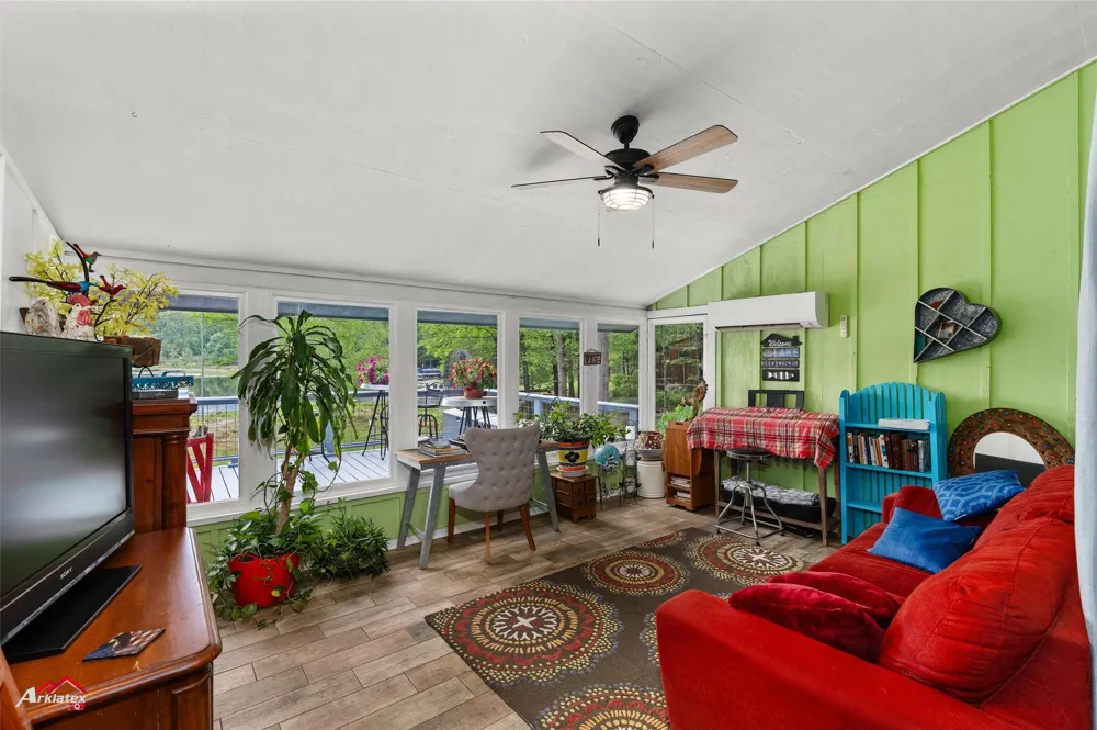 1069 County Road 1596 Avinger, TX 75630