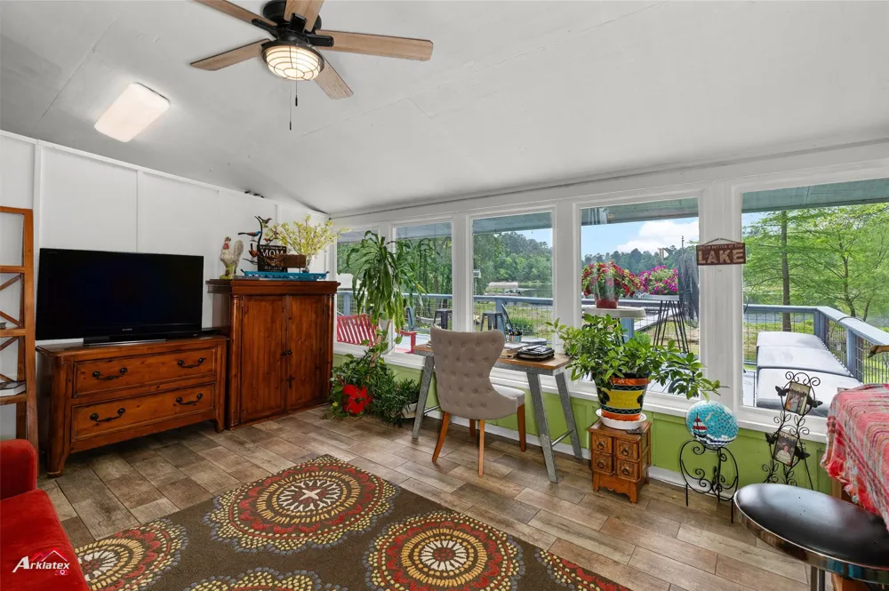1069 County Road 1596 Avinger, TX 75630