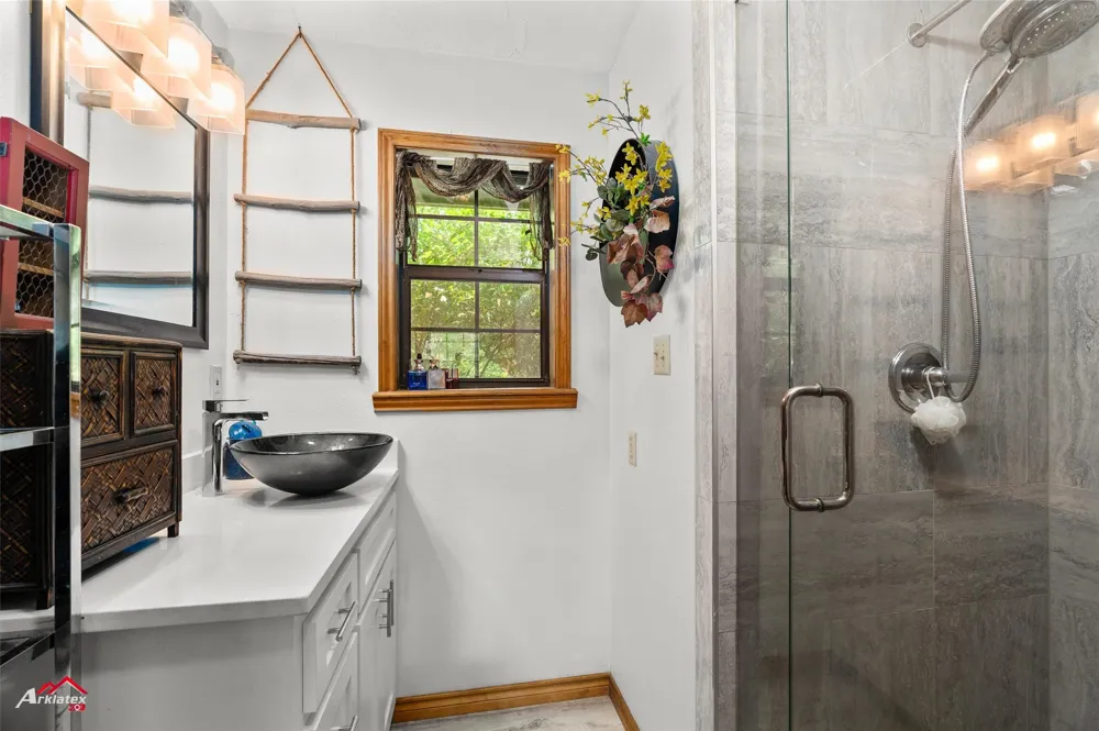 1069 County Road 1596 Avinger, TX 75630