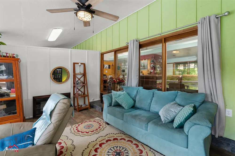 1069 County Road 1596 Avinger, TX 75630