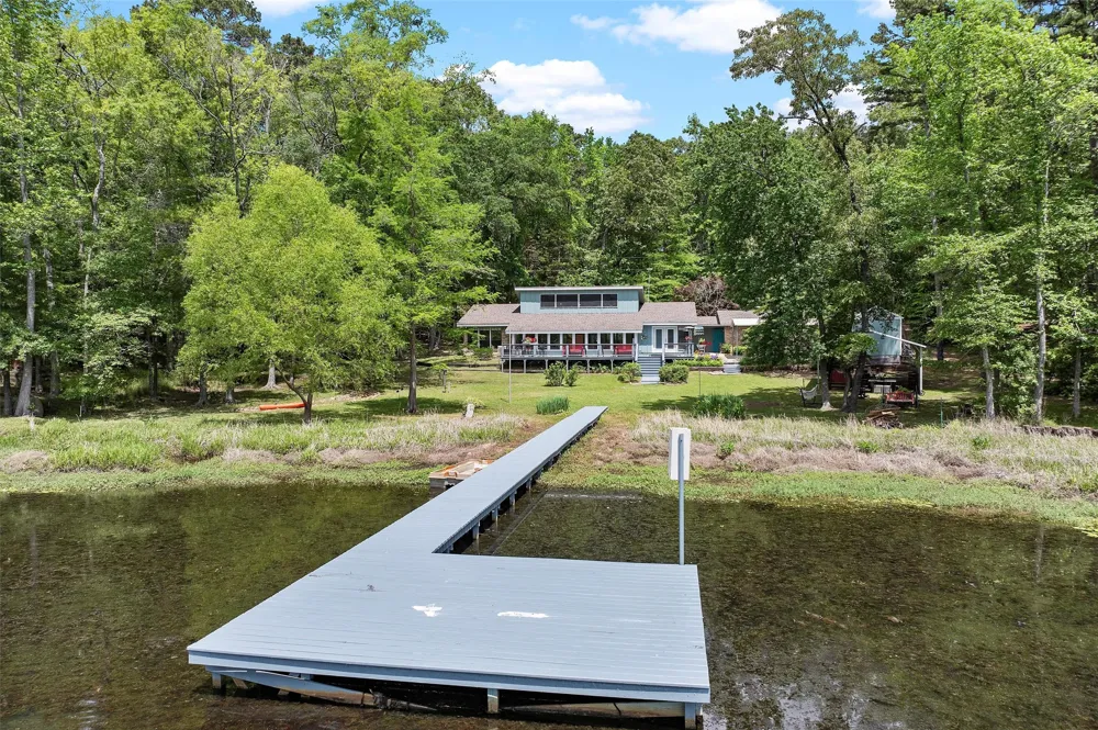 1069 County Road 1596 Avinger, TX 75630